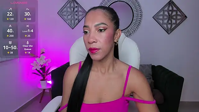 Shantaall  online show from 12-23-25, 10:25