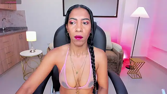 Shantaall  online show from 10-27-25, 07:37