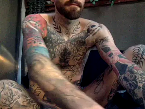 Snapshot of Tuhands chatting on 02-07-25, 08:55 Tuhands online show from 02-07-25, 08:55