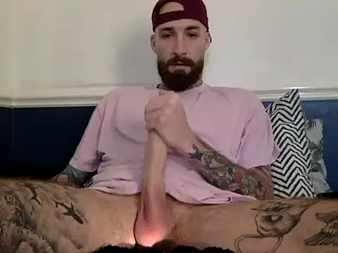 Snapshot of Tuhands chatting on 01-15-25, 03:07 Tuhands online show from 01-15-25, 03:07