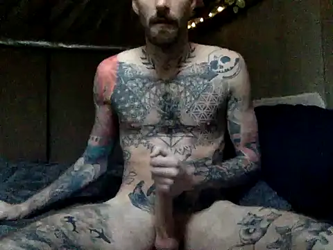 Snapshot of Tuhands chatting on 01-23-25, 02:28 Tuhands online show from 01-23-25, 02:28