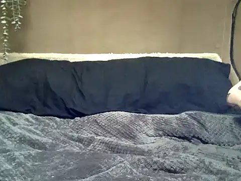 Snapshot of Tuhands chatting on 02-02-25, 11:07 Tuhands online show from 02-02-25, 11:07