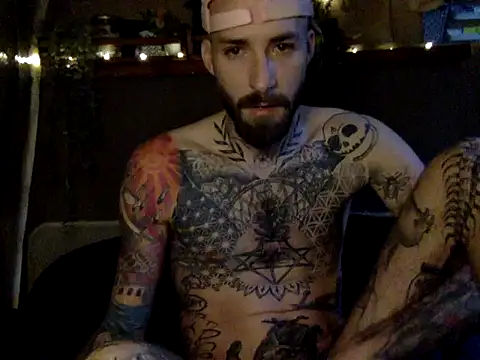 Snapshot of Tuhands chatting on 02-14-25, 08:21 Tuhands online show from 02-14-25, 08:21