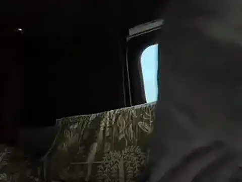 Snapshot of Tuhands chatting on 09-20-25, 07:02 Tuhands online show from 09-20-25, 07:02