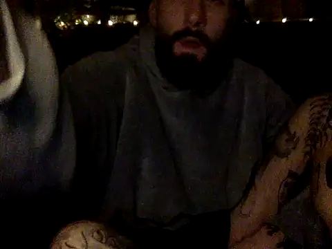 Snapshot of Tuhands chatting on 01-17-25, 08:33 Tuhands online show from 01-17-25, 08:33