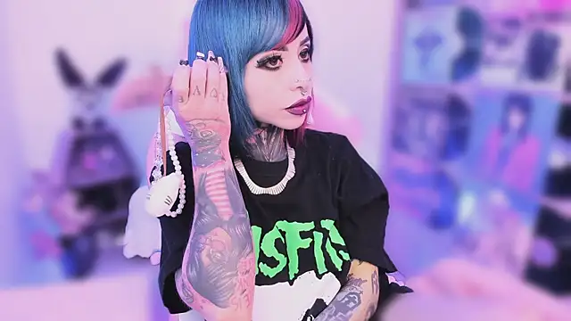 NikkiRamone online show from 11-06-25, 03:32