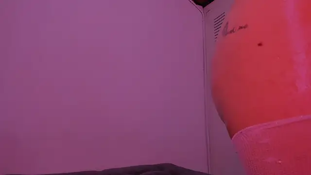 Miiafoxxx online show from 09-25-25, 02:17