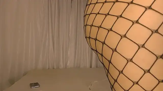 Miiafoxxx online show from 02-23-26, 09:48