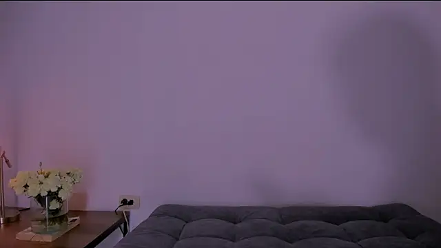 Miiafoxxx online show from 09-11-25, 02:55