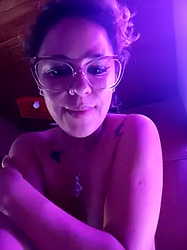 mariposapontiak420 online show from 02-15-25, 09:16