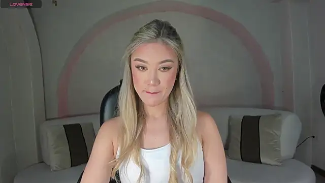 RebeccaHudson online show from 05-29-26, 08:04