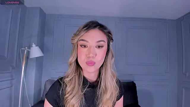 RebeccaHudson online show from 04-18-26, 08:09