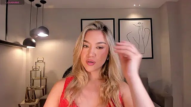 RebeccaHudson online show from 12-17-25, 08:03