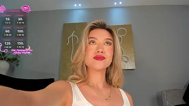 RebeccaHudson online show from 02-03-26, 07:41