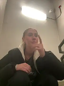 M1ssyk1ssy online show from 01-24-25, 05:00