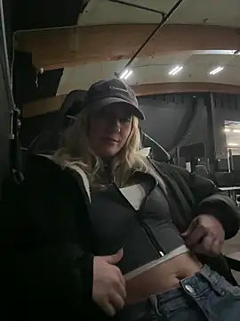 M1ssyk1ssy online show from 02-01-25, 08:16