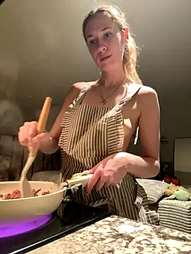 M1ssyk1ssy online show from 11-14-25, 02:15