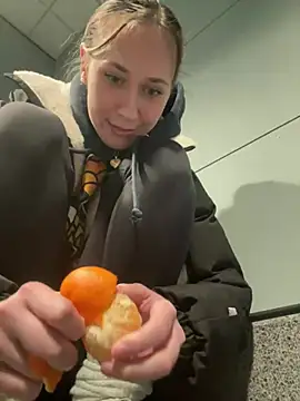 M1ssyk1ssy online show from 01-09-25, 05:11