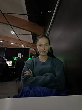 M1ssyk1ssy online show from 04-04-26, 06:36