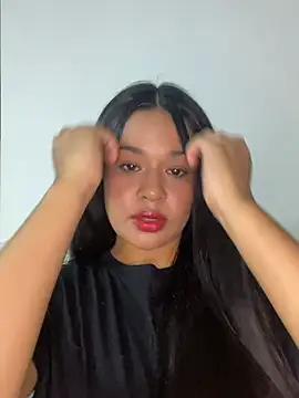 Snapshot of Aitana98_ chatting on 06-15-26, 01:39 Aitana98 online show from 06-15-26, 01:39