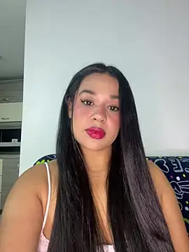 Snapshot of Aitana98_ chatting on 06-25-26, 01:36 Aitana98 online show from 06-25-26, 01:36