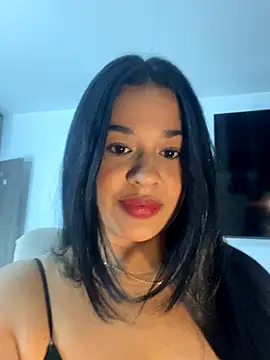Snapshot of Aitana98_ chatting on 09-21-25, 02:17 Aitana98 online show from 09-21-25, 02:17