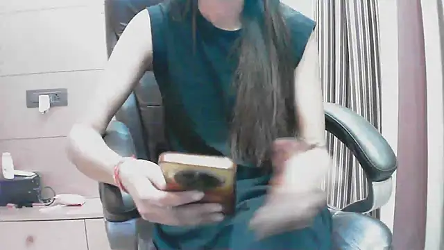 Snapshot of collage_hoty chatting on 09-25-25, 08:15 collage hoty online show from 09-25-25, 08:15