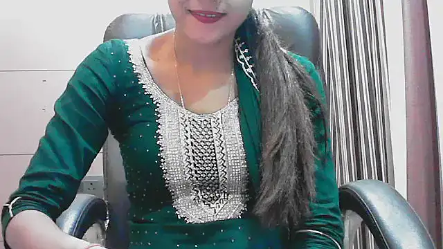 Snapshot of collage_hoty chatting on 10-13-25, 04:52 collage hoty online show from 10-13-25, 04:52