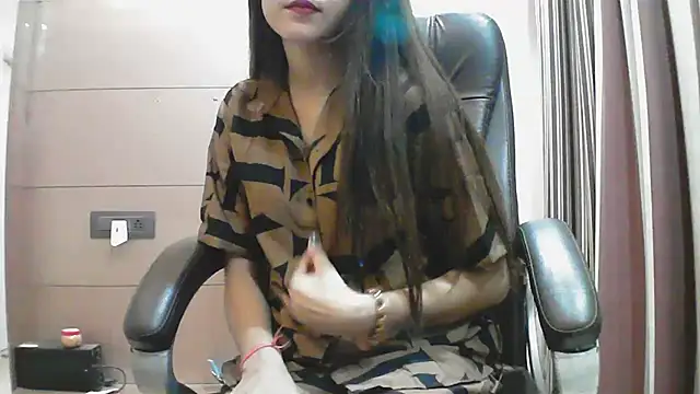 Snapshot of collage_hoty chatting on 10-10-25, 05:14 collage hoty online show from 10-10-25, 05:14