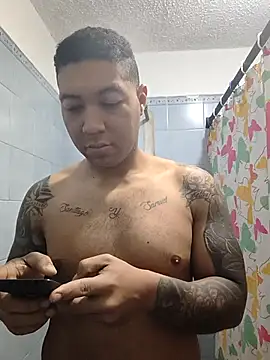 Morenocosta12 online show from 11-05-25, 02:31