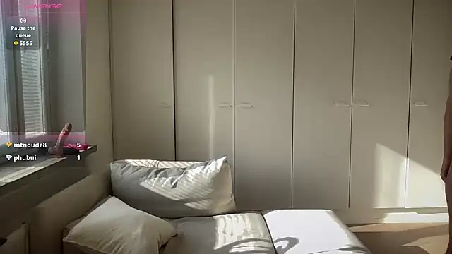 MilkyHoneyLullabies online show from 03-23-26, 12:49