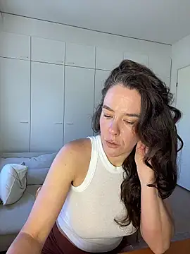 MilkyHoneyLullabies online show from 04-29-26, 08:18