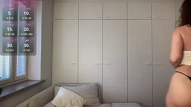 MilkyHoneyLullabies online show from 04-27-26, 07:50