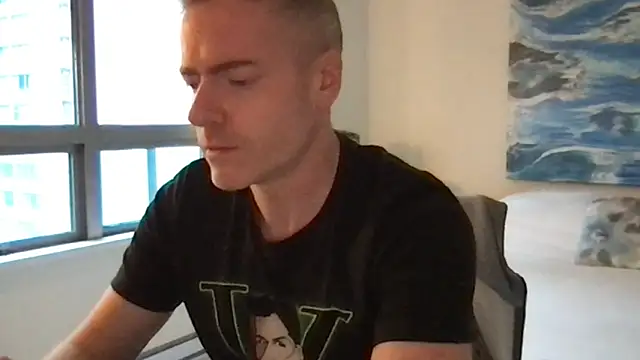 Snapshot of Gingerbushguy chatting on 10-24-25, 03:55 Gingerbushguy online show from 10-24-25, 03:55