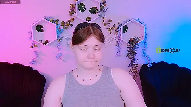 Snapshot of nikole_kitt chatting on 06-12-26, 06:49 nikole kitt online show from 06-12-26, 06:49