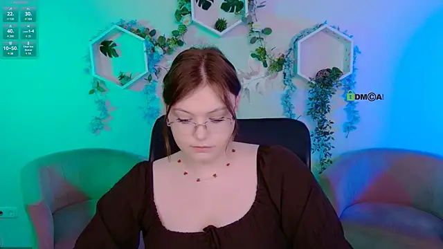 Snapshot of nikole_kitt chatting on 06-22-26, 07:00 nikole kitt online show from 06-22-26, 07:00