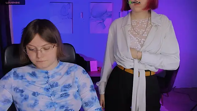 nikole kitt online show from 04-12-26, 07:06