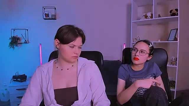 nikole kitt online show from 11-09-25, 08:02