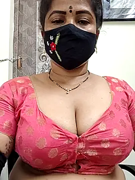 Snapshot of gaurika18 chatting on 06-27-26, 04:18 gaurika18 online show from 06-27-26, 04:18