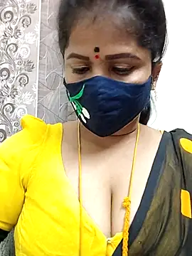 Snapshot of gaurika18 chatting on 06-23-26, 01:31 gaurika18 online show from 06-23-26, 01:31