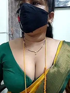 Snapshot of gaurika18 chatting on 06-21-26, 11:16 gaurika18 online show from 06-21-26, 11:16