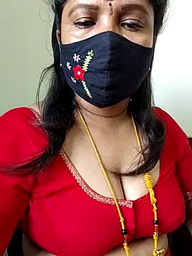 Snapshot of gaurika18 chatting on 06-07-26, 05:45 gaurika18 online show from 06-07-26, 05:45