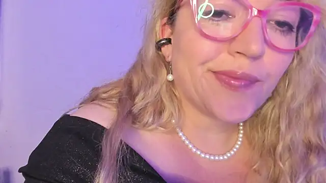 Naty Mature  online show from 10-24-25, 08:19