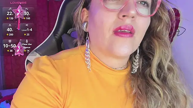Snapshot of Naty_Mature_ chatting on 03-14-25, 02:31 Naty Mature online show from 03-14-25, 02:31