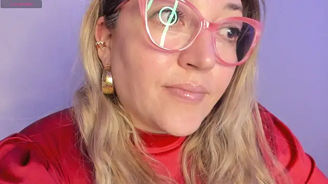 Naty Mature  online show from 04-15-26, 08:20