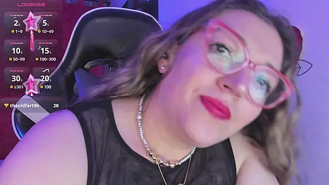Snapshot of Naty_Mature_ chatting on 03-08-25, 01:17 Naty Mature online show from 03-08-25, 01:17