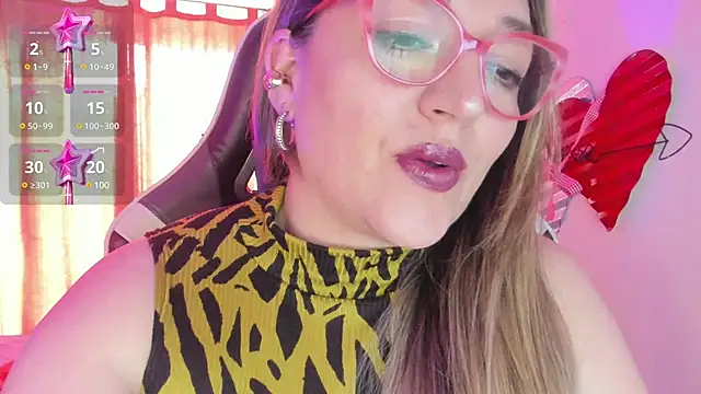 Snapshot of Naty_Mature_ chatting on 03-10-25, 05:18 Naty Mature online show from 03-10-25, 05:18