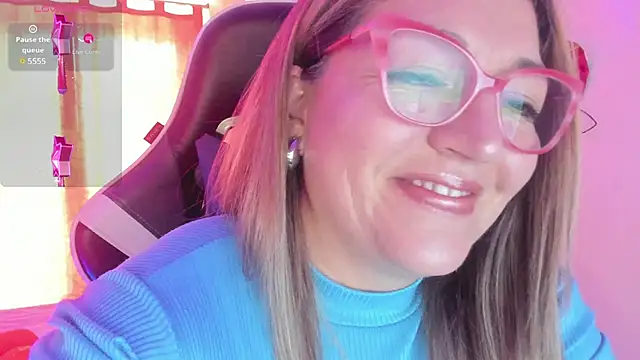 Snapshot of Naty_Mature_ chatting on 02-28-25, 05:26 Naty Mature online show from 02-28-25, 05:26
