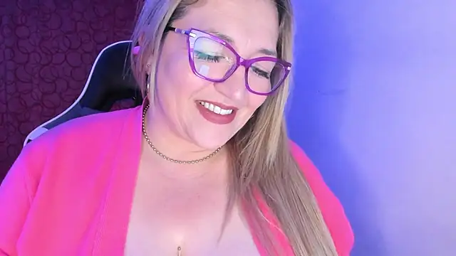 Snapshot of Naty_Mature_ chatting on 09-14-25, 01:06 Naty Mature online show from 09-14-25, 01:06