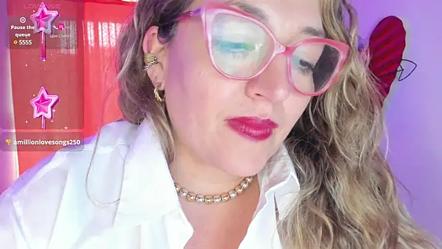 Snapshot of Naty_Mature_ chatting on 03-14-25, 09:32 Naty Mature online show from 03-14-25, 09:32